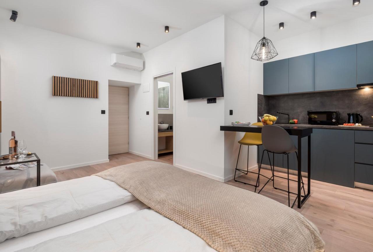Deluxe Apartments "In The Center" Ριέκα Εξωτερικό φωτογραφία